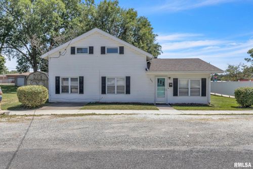 427 Sycamore St, Carrollton, IL, 62016-1530 | Card Image