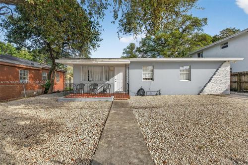 2741 Nw 43rd Ter, Miami, FL, 33142-4549 | Card Image
