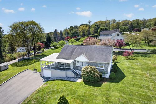 31 Brookdale Rd, Mahopac, NY, 10541-2023 | Card Image