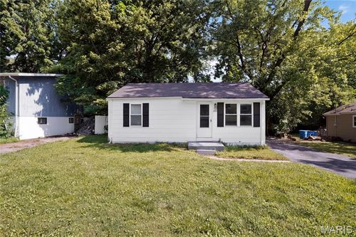 249 Barto Dr, Saint Louis, MO, 63135-1006 | Card Image