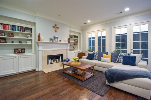 3226 Pemberton Circle Dr, Houston, TX, 77025-4300 | Card Image