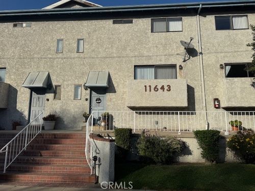 apt-114-11643 Chandler Blvd, North Hollywood, CA, 91601-3071 | Card Image