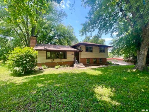 2412 W 3rd St, Coal Valley, IL, 61240-9600 | Card Image