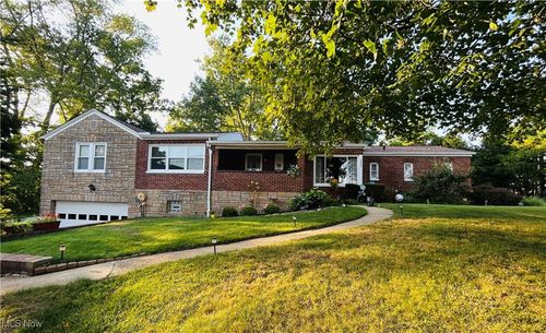 2699 Abington Rd, Fairlawn, OH, 44333-4039 | Card Image