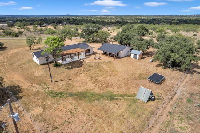 136 Valley View Cir, House other with 4 bedrooms, 3 bathrooms and null parking in Llano TX | Image 7