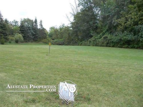 10460 Golfview Ct, Davison, MI, 48423-8638 | Card Image