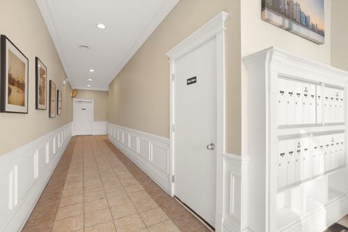 unit-203-2222 W Belmont Ave, Chicago, IL, 60618-6579 | Card Image