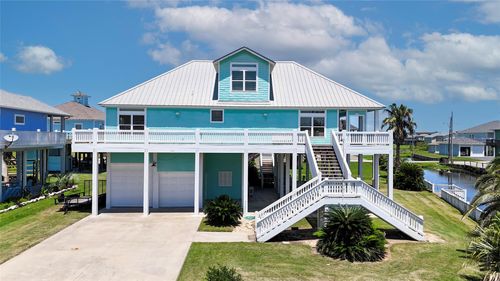 942 Kent, Crystal Beach, TX, 77650 | Card Image