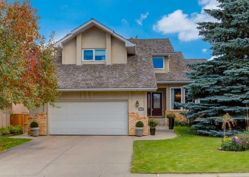 492 Silvergrove Gdns Nw, Calgary, AB, T3B4S8 | Card Image