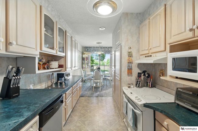 APT-3 - 11937 Miracle Hills Dr, Condo with 2 bedrooms, 2 bathrooms and 1 parking in Omaha NE | Image 7