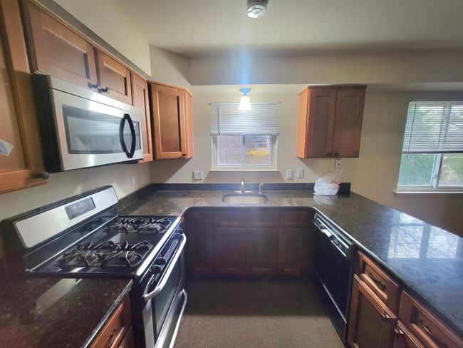 3458 Common Rd, House other with 4 bedrooms, 2 bathrooms and null parking in Warren MI | Image 6
