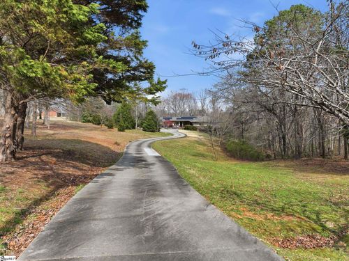 129 Tyler Ln, West Union, SC, 29696-3024 | Card Image
