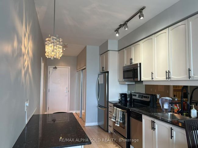 1126 - 2885 Bayview Ave, Condo with 1 bedrooms, 1 bathrooms and null parking in North York ON | Image 7