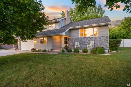 331 S 400 E, Santaquin, UT, 84655-8117 | Card Image