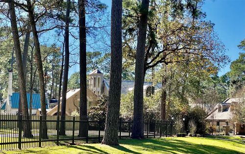 2802 Valley Way Dr, Kingwood, TX, 77339-2521 | Card Image
