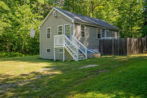543 River Rd, Windham, ME, 04062-4642 | Card Image