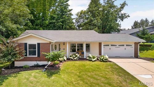 704 Clayworth Dr, Ballwin, MO, 63011-3519 | Card Image
