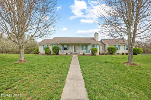 208 Mountain Top Ln, Byrdstown, TN, 38549-4572 | Card Image