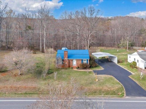 3914 Stones Dairy Rd, Bassett, VA, 24055-5030 | Card Image