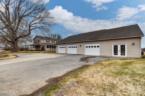 431 Fredericks St, Canajoharie, NY, 13317-3424 | Card Image