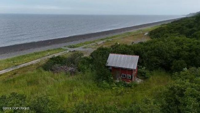 Beach and Cabin | Image 38