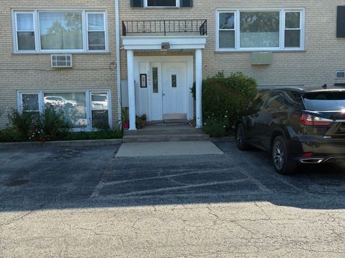 apt-1b-5043 N East River Rd, Norridge, IL, 60706-2857 | Card Image