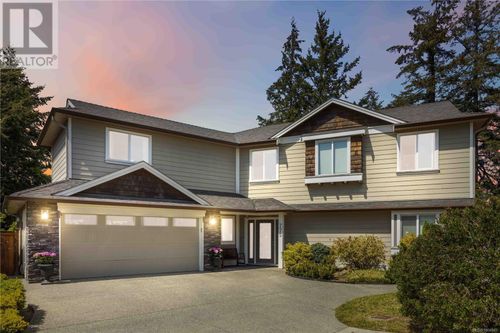 775 Egret Close, Victoria, BC, V9B0R1 | Card Image