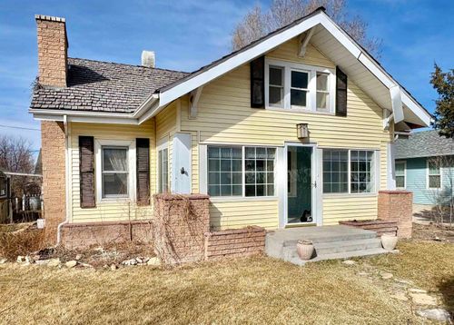 210 S Lincoln Ave, Glendo, WY, 82213-5025 | Card Image