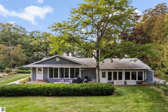 116 Hill St, House other with 3 bedrooms, 2 bathrooms and null parking in Leland MI | Image 6