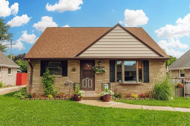 5th Pl, Milwaukee, WI 53207