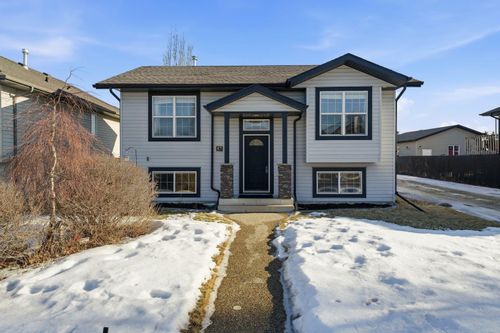57 Garden Rd, Lacombe, AB, T4L2P1 | Card Image
