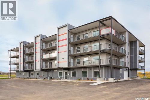 204-2641 Woodbridge Dr, Prince Albert, SK, S6W0A9 | Card Image
