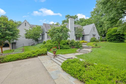 1715 Woodmont Blvd, Nashville, TN, 37215-1525 | Card Image