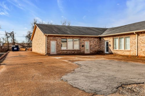 5 Industrial Park Dr, Hendersonville, TN, 37075-2172 | Card Image