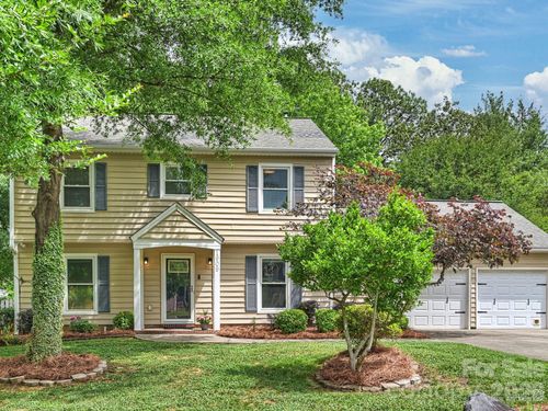 1909 Lawton Bluff Rd, Charlotte, NC, 28226-2931 | Card Image
