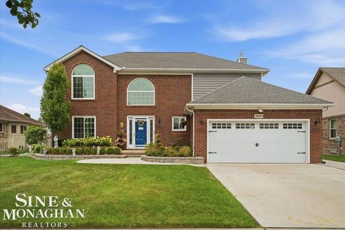 35435 Saint Clair Dr, New Baltimore, MI, 48047-1142 | Card Image