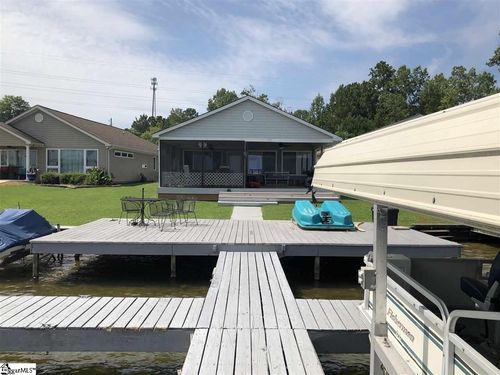 134 Peake Ct, Ninety Six, SC, 29666-9400 | Card Image