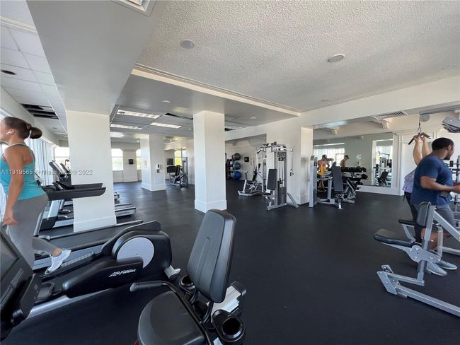 APT-1501 - 18071 Biscayne Blvd, Condo with 2 bedrooms, 2 bathrooms and null parking in Aventura FL | Image 21