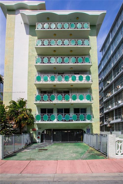 apt-202-1732 Meridian Ave, Miami Beach, FL, 33139-1801 | Card Image