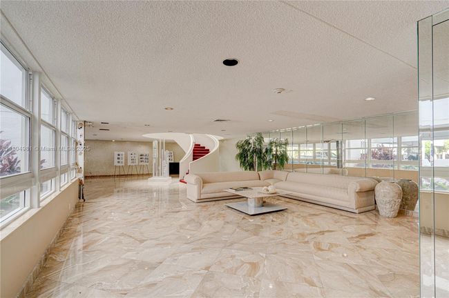 APT-1505 - 1370 Ocean Blvd, Condo with 2 bedrooms, 2 bathrooms and null parking in Pompano Beach FL | Image 9