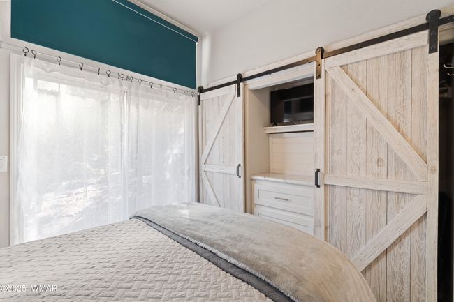 Closet Doors | Image 9