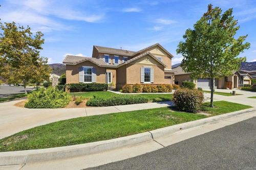 2990 Burnet Dr, Escondido, CA, 92027-5263 | Card Image