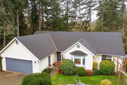 6456 Mckenzie Dr, North Cowichan, BC, V9L5R9 | Card Image