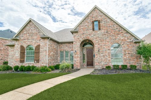 412 Red Castle Dr, Lewisville, TX, 75056-5600 | Card Image