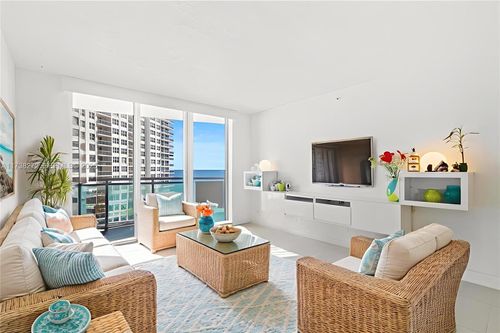 apt-647-3001 S Ocean Dr, Hollywood, FL, 33019-2867 | Card Image