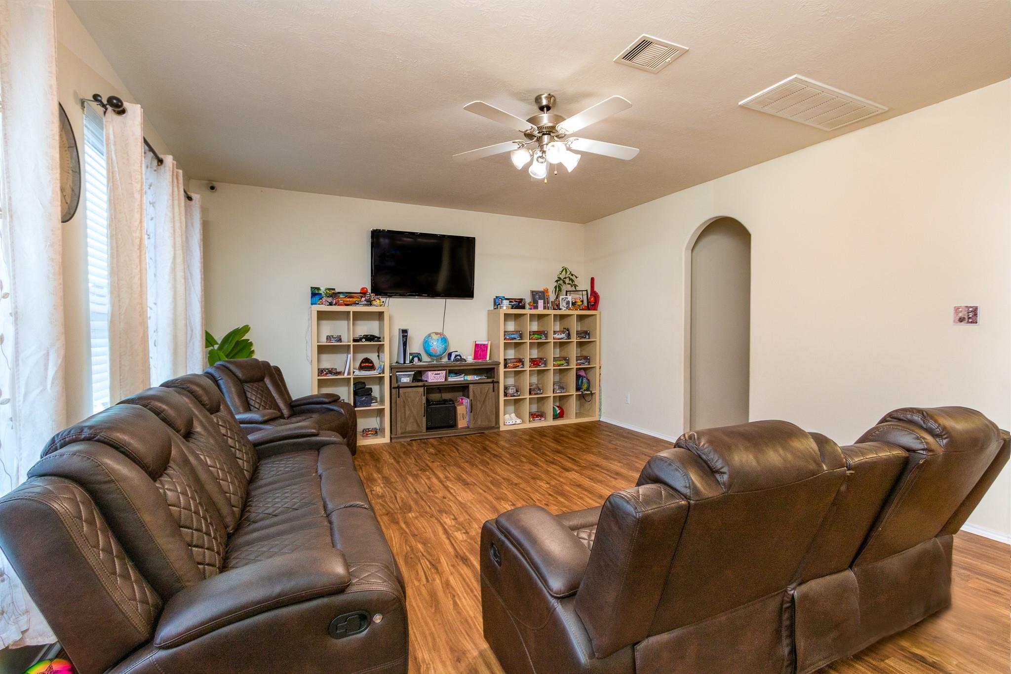 Residential Lease in Missouri City 2