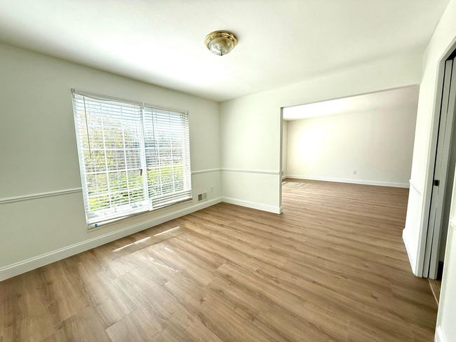 APT-5 - 150 E Long Lake Rd, Condo with 2 bedrooms, 2 bathrooms and null parking in Bloomfield Hills MI | Image 12