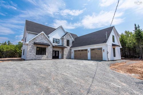 372 Canoe Cres, Hammonds Plains, NS, B4B2P5 | Card Image