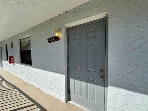 4881-4881 Lake Arjaro Dr, West Palm Beach, FL, 33407-1720 | Card Image