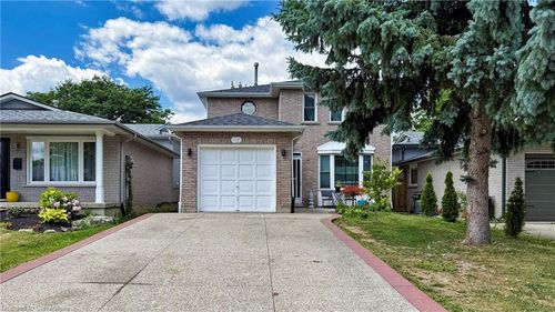 18 Millpond Pl, Hamilton, ON, L8W2W7 | Card Image